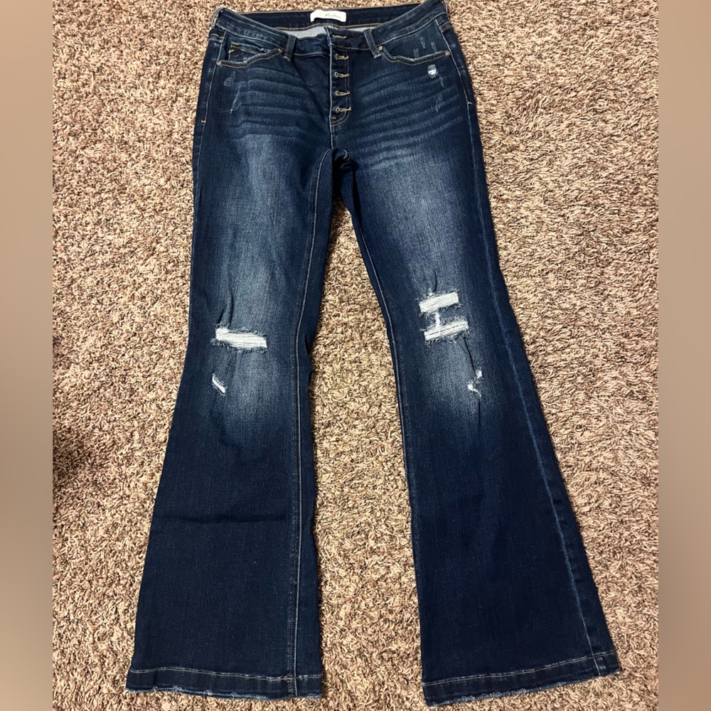 Bootcut Kancan Jeans